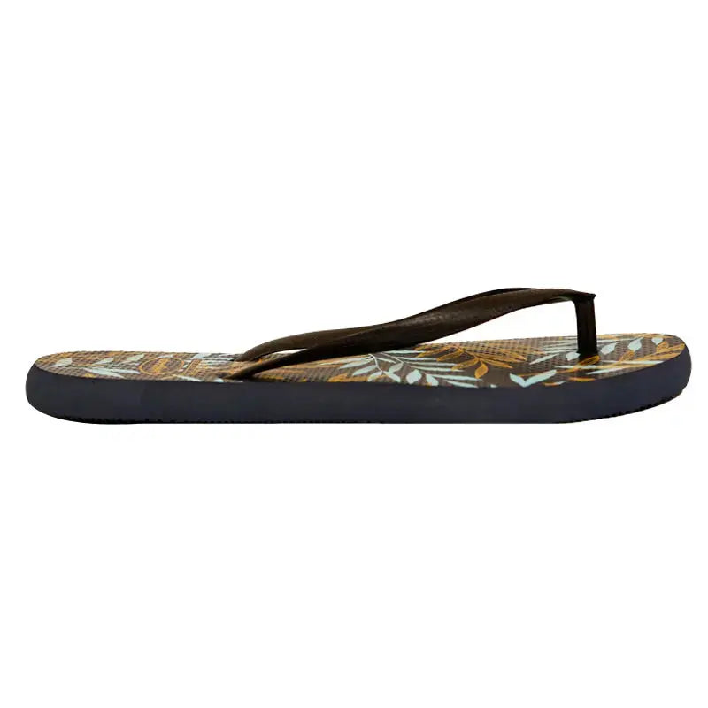 Chic flip-flops with a soft leafy print, designed for easy summer days.
Flexible rubber straps and cushioned soles for a smooth, natural stride.
A breezy, casual choice for walks, errands, and relaxed hangouts.
Available in 5 statement colors- red, black, beige, maroon and off-white.